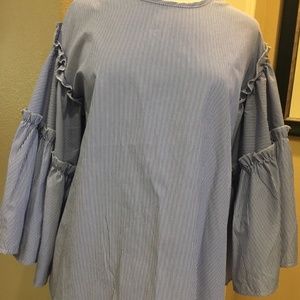 DRA Los Angeles Blouse NEW with tag ruffles sleeve
